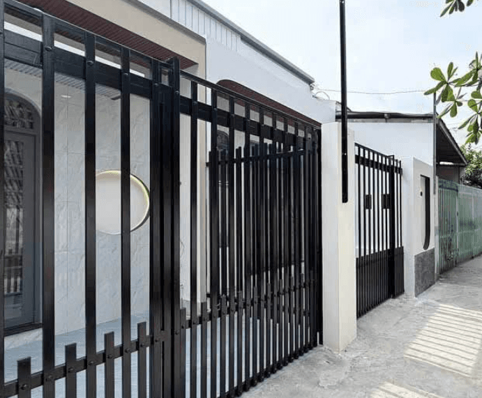 Bán cặp nhà trệt đẹp hẻm Phan Bội Châu gần bến đò Trà Ôn.